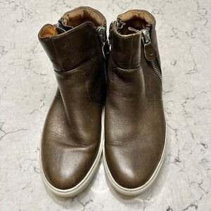 Kenneth Cole Gentle Souls Carole Women's Size 7 Brown Leather Boots Side Zip